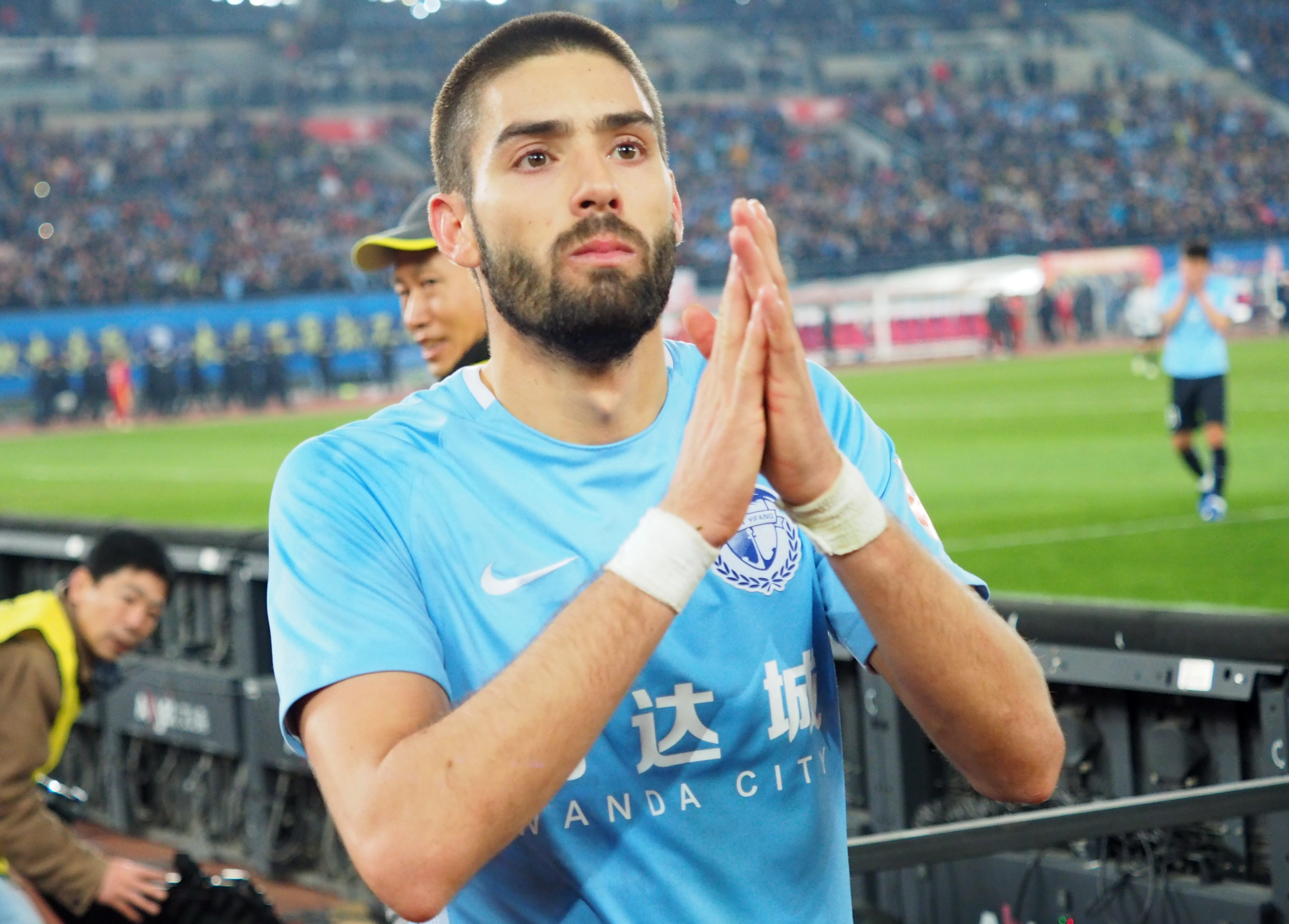 开云体育入口-大连一方斩获关键胜利，士气高昂的简单介绍