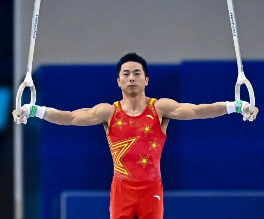 开云体育入口-中国新星斩获金牌，喜悦笑容