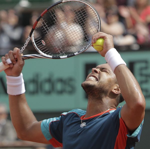 CLG碾压SHR,Doinb开启传奇时刻顶尖较量入围赛,让粉丝疯狂欢呼 CLG碾压SHR,Doinb开启传奇时刻顶尖较量入围赛,让粉丝疯狂欢呼