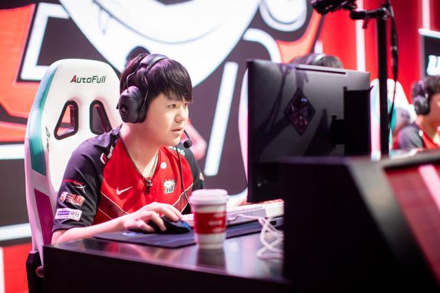 DRX横扫GEN，Kanavi极限生还后反打激烈交锋成都决赛之夜，技惊四座的简单介绍