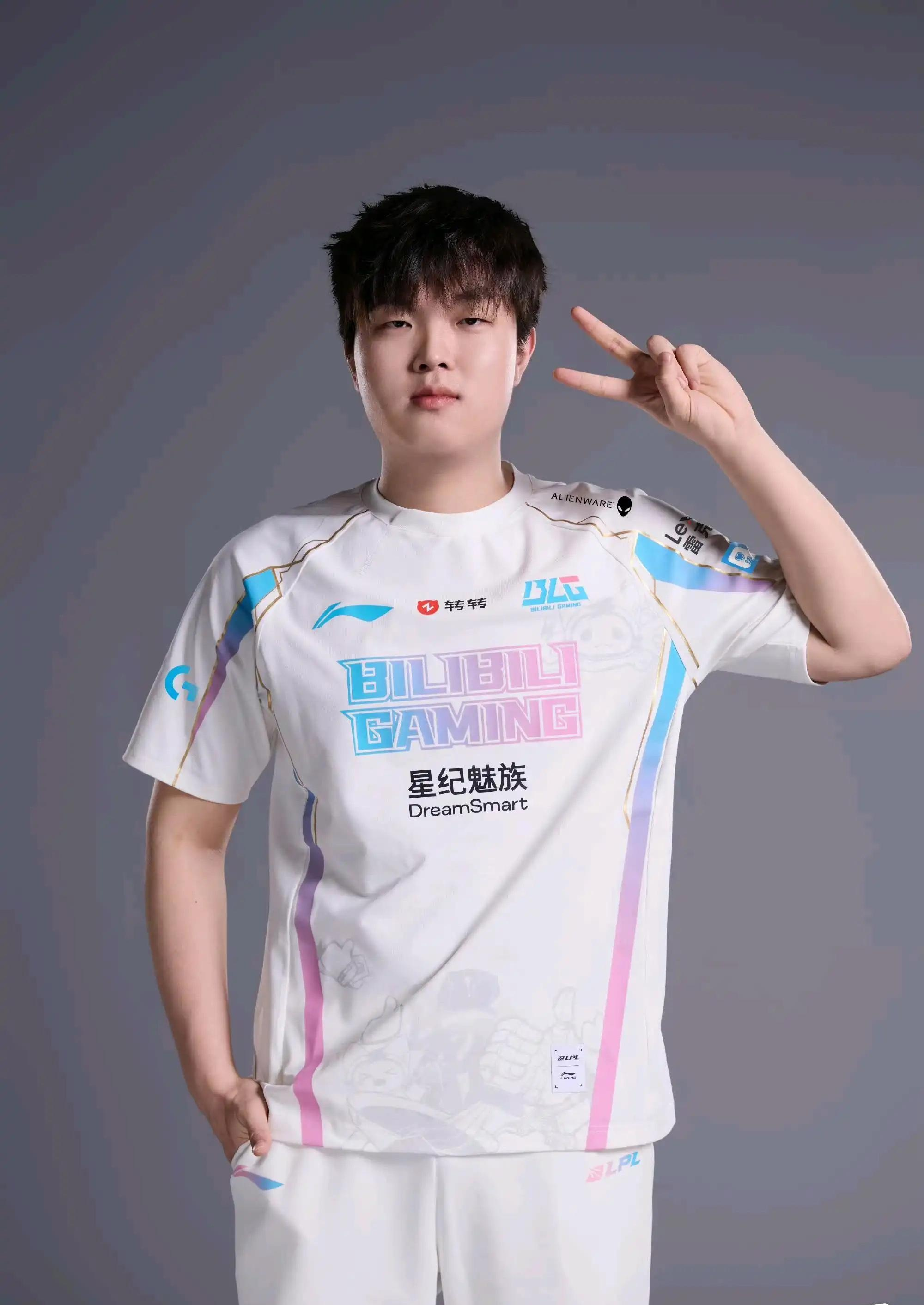 关于BLG翻盘EDG，Oner关键团战开团秒人焦点之战八强赛，技惊四座的信息